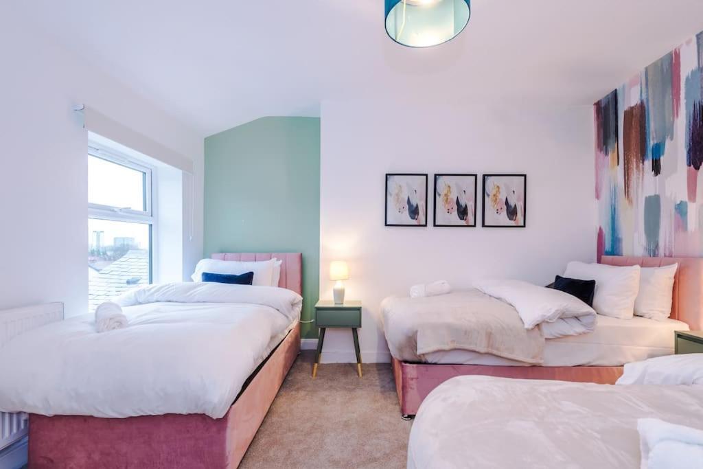 5 Bed Salford Sanctuary Retreat Villa Manchester Bagian luar foto