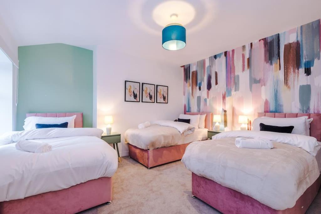 5 Bed Salford Sanctuary Retreat Villa Manchester Bagian luar foto