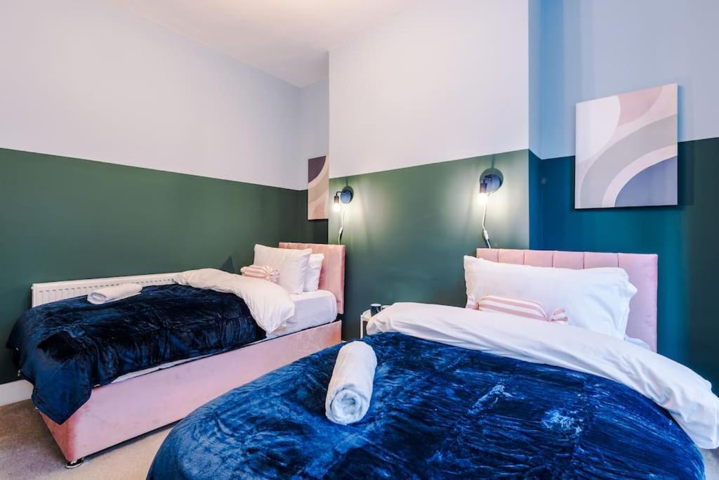 5 Bed Salford Sanctuary Retreat Villa Manchester Bagian luar foto