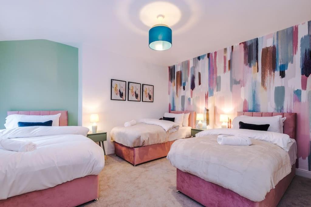 5 Bed Salford Sanctuary Retreat Villa Manchester Bagian luar foto